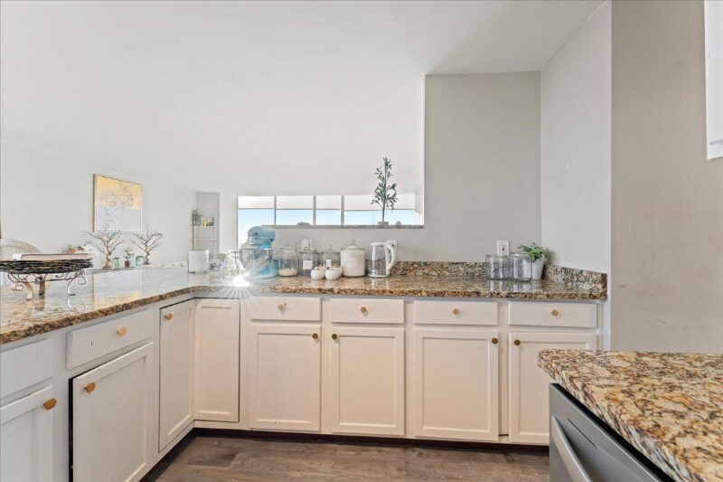 Building Photo - 810 Matson Pl