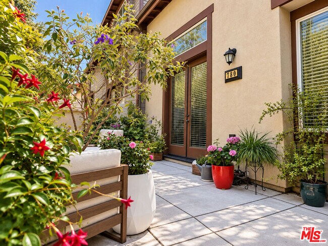 Building Photo - 780 Tennis Club Ln