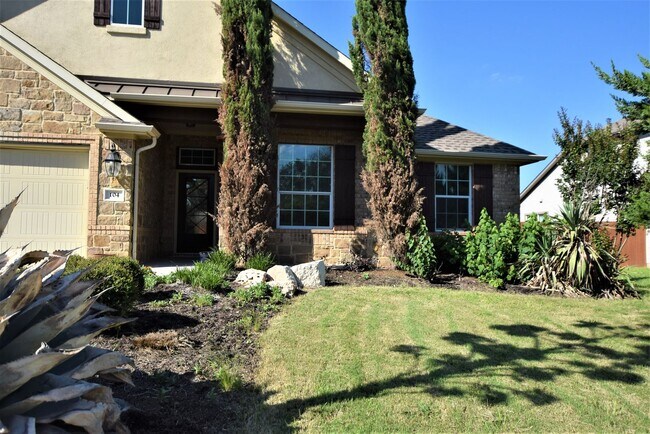 Building Photo - Highly Sought After Rancho Sienna - Former Model Home