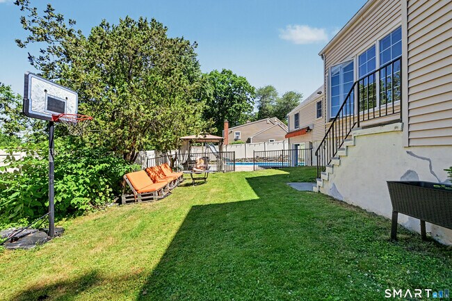 Building Photo - 59 Creeping Hemlock Dr