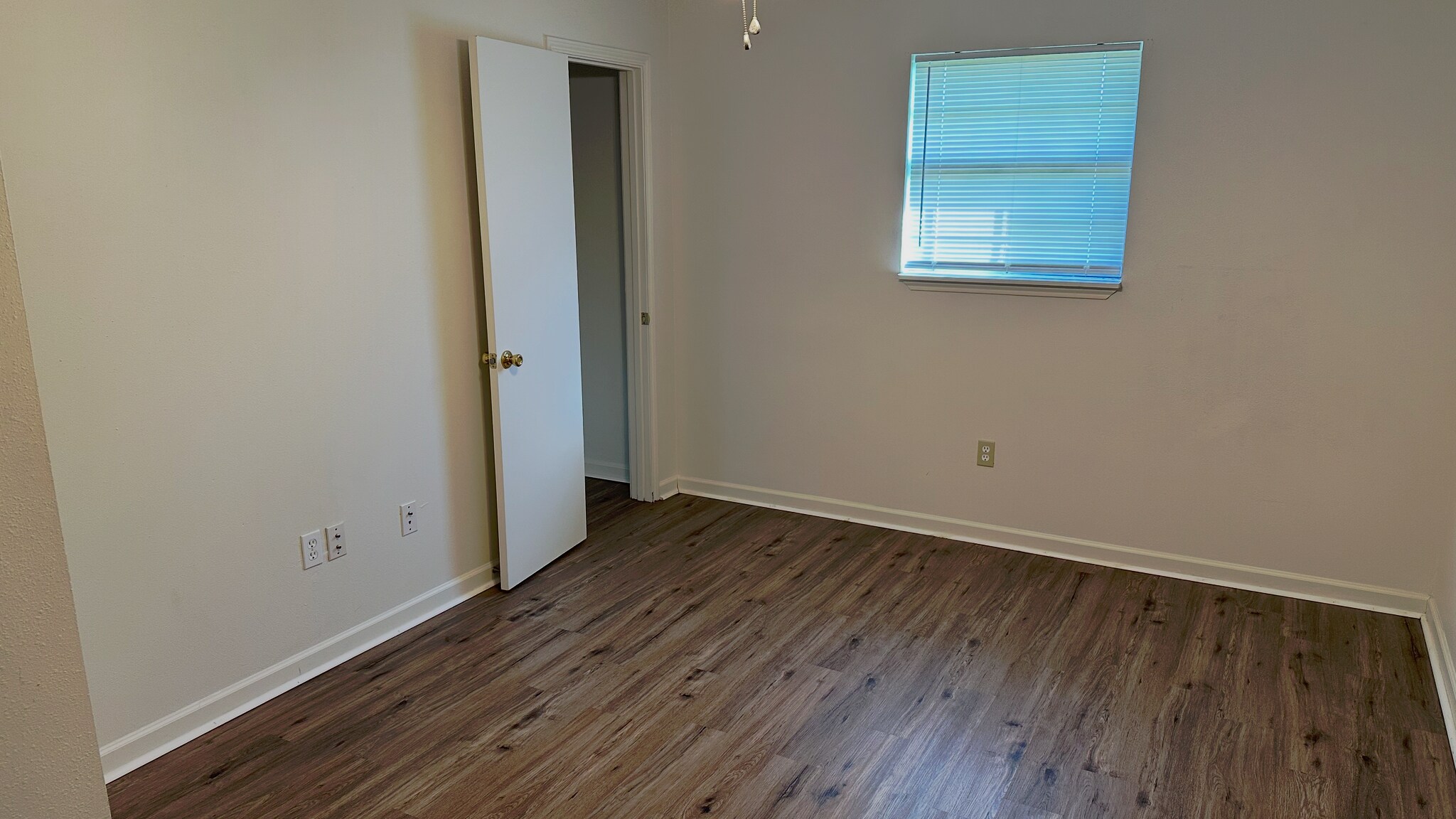 Rear bedroom - 214 Gloria St