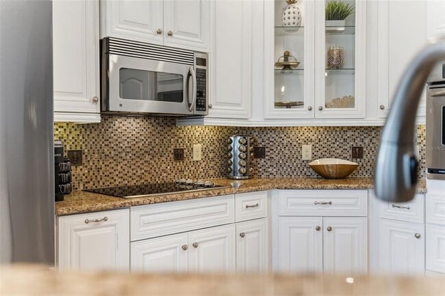Building Photo - 6420 Sunset Bay Cir