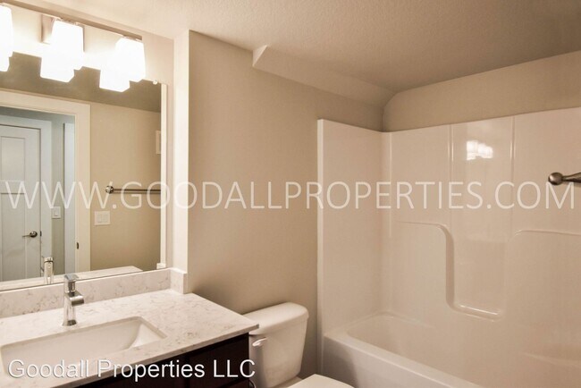 Building Photo - 3 br, 2.5 bath House - 312 N Warrior Lane