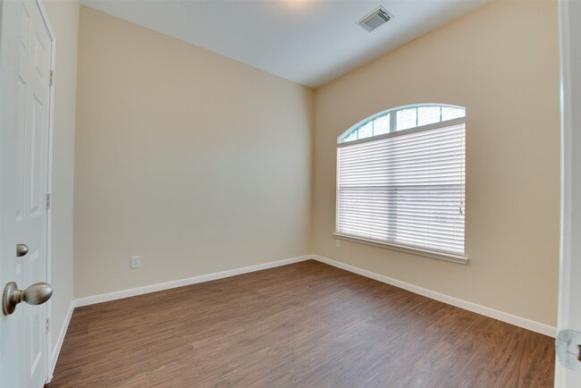 Building Photo - 19310 Golden Cactus Ln