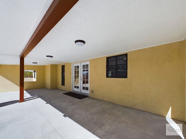 Building Photo - Beautifully Remodeled single Level Home Available Now