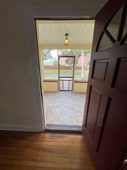 front porch - 1569 Palm Ave