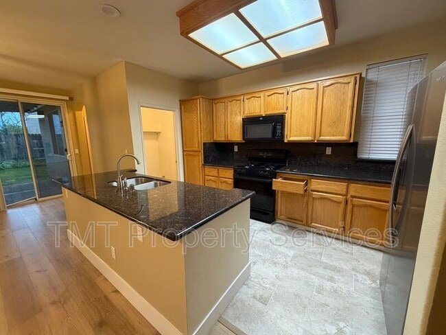 Building Photo - 3424 Babson Dr