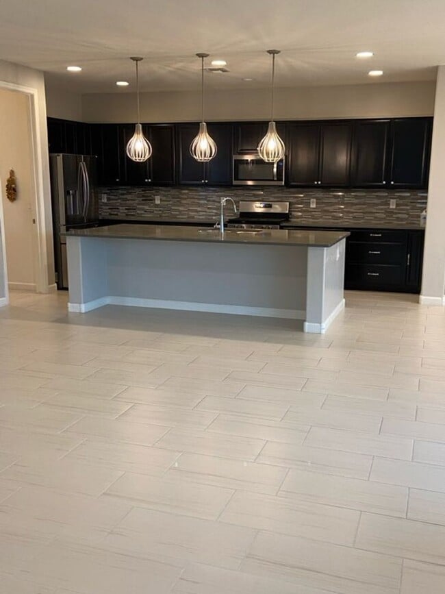 Building Photo - STUNNING NEWER HOME- GATED