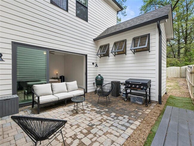Building Photo - 775 Stickley Oak Way