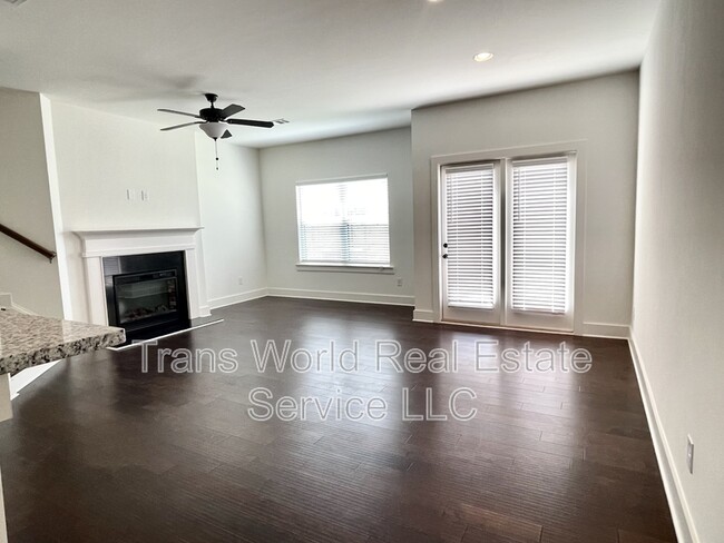 Building Photo - 146 N Auburn Landing Pl