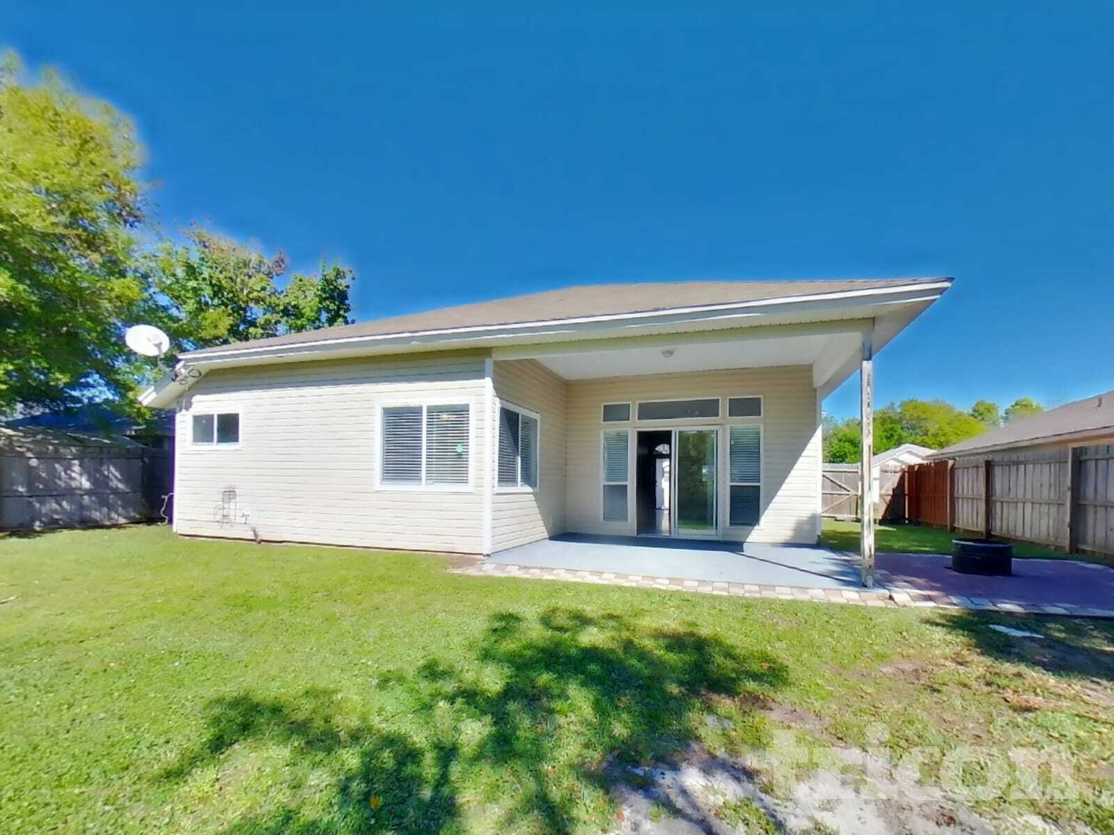 Building Photo - 12740 Black Angus Dr