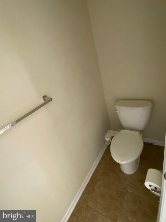 Building Photo - 11648 Leesborough Cir