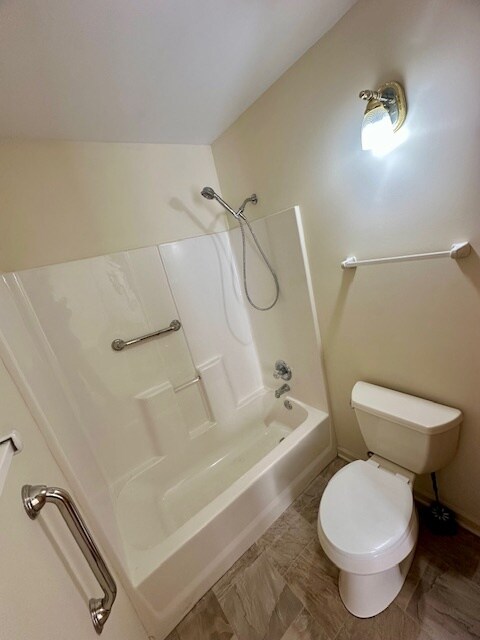 Building Photo - 1620 Ridgecrest Dr