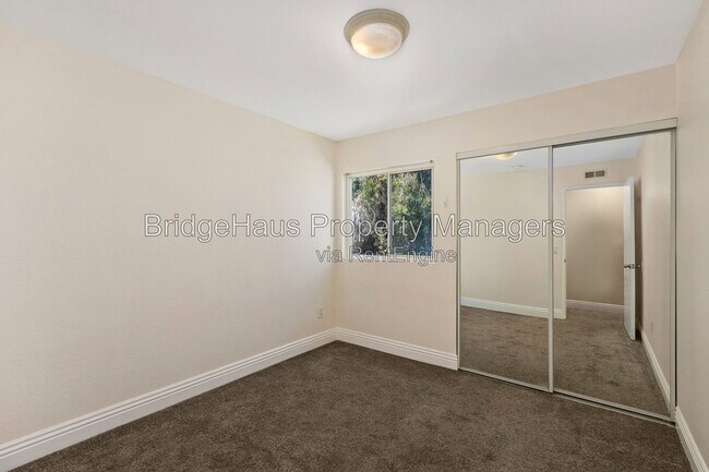 Building Photo - 4435 Tremont St