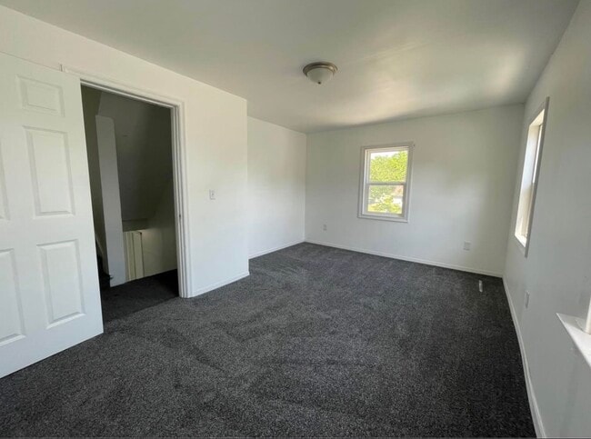Building Photo - 420 Haney Ave
