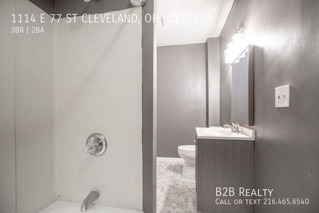 Building Photo - 1114 E 77th St