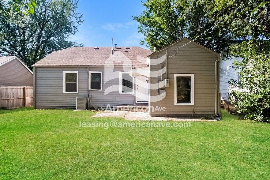 Building Photo - 6521 E 5th Pl