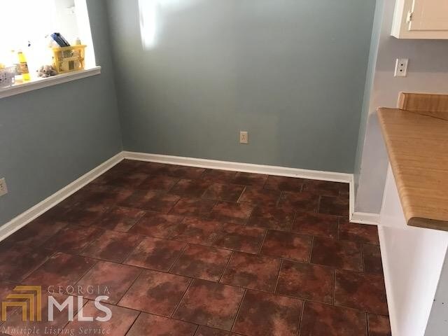 Building Photo - 30 Plum Orchard Rd