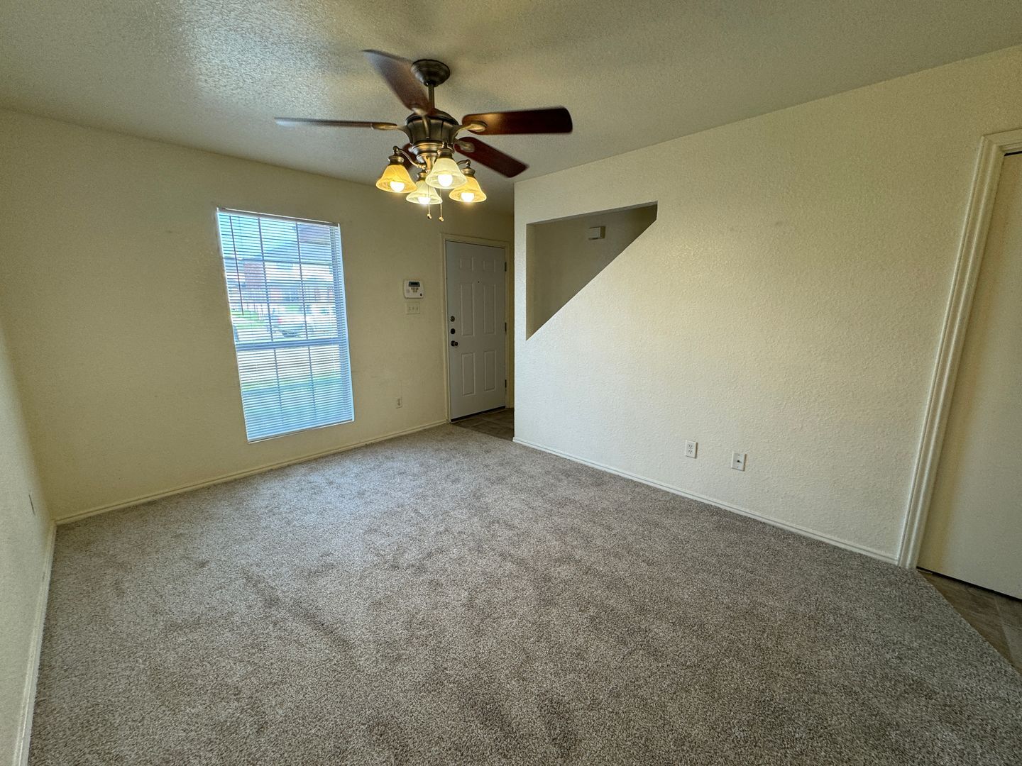 Building Photo - 4407 Jeff Scott Dr