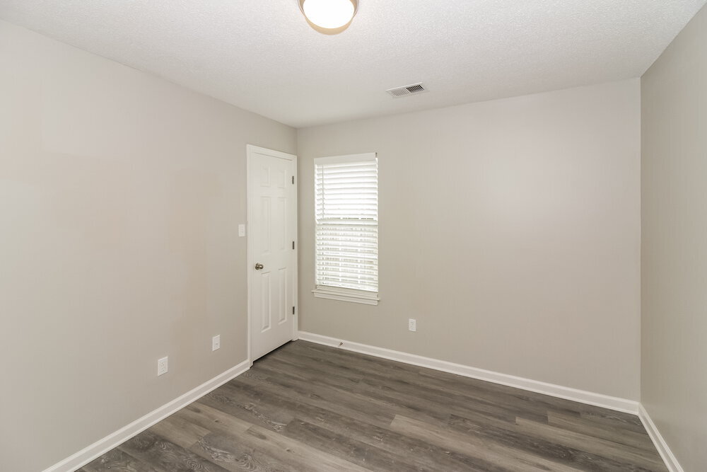 Building Photo - 8280 Dexter Ridge Cove E