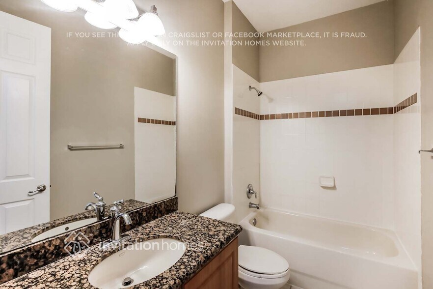 Building Photo - 6855 Julia Gardens Dr