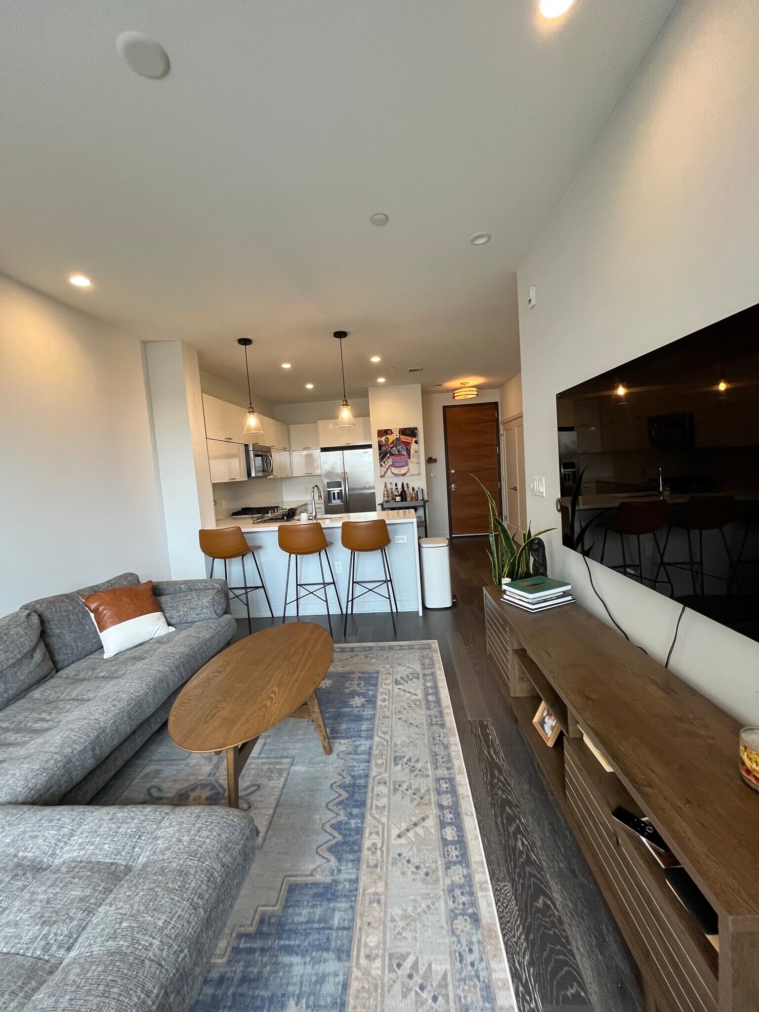 Building Photo - 1350 Maryland Ave NE