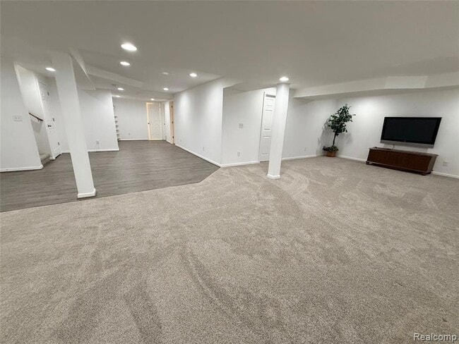 Building Photo - 28975 Hearthstone Dr