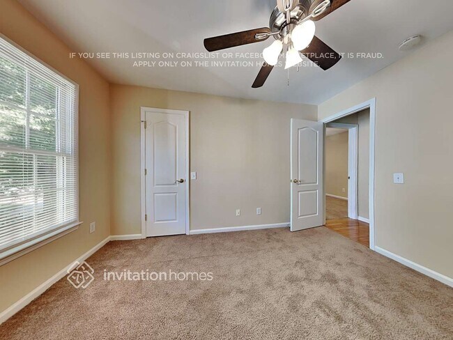 Building Photo - 8227 Beardsley Dr