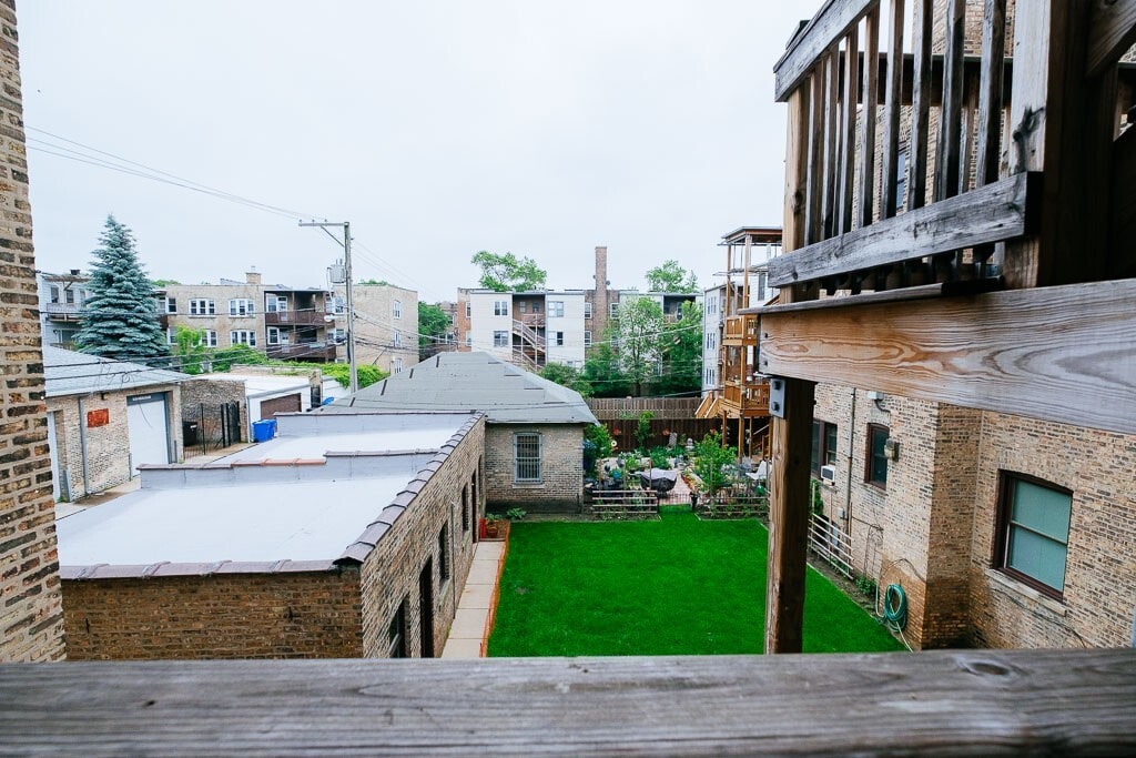 Building Photo - 1917 W Winnemac Ave