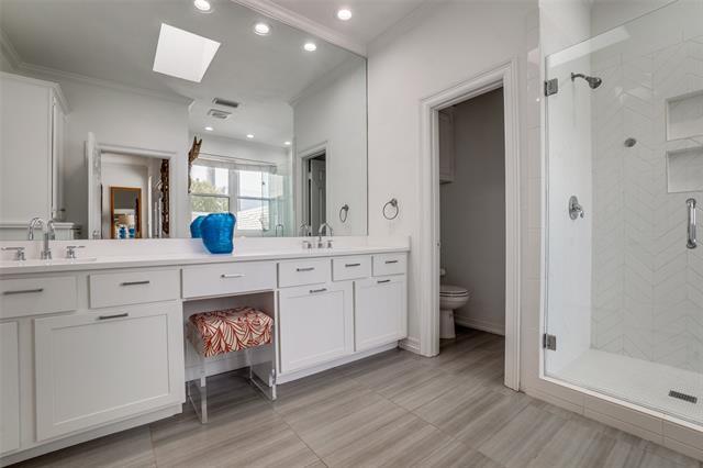 Building Photo - 7220 Lavendale Cir