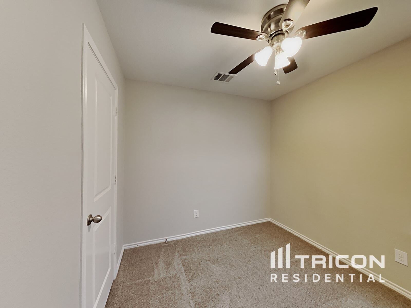 Building Photo - 2706 Darner Ct