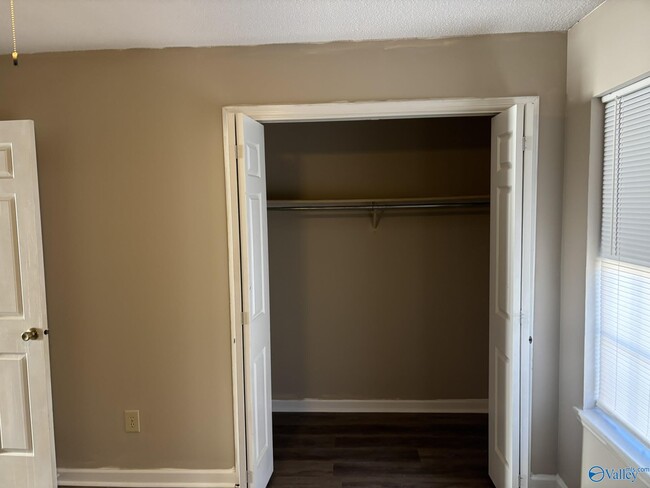 Building Photo - 2607 Wynterhall Rd SE