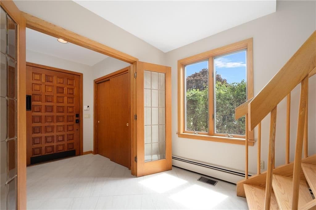 Building Photo - 14 Maxcy Dr