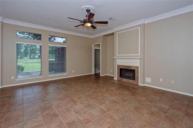 Building Photo - 7718 Trophy Pl Dr
