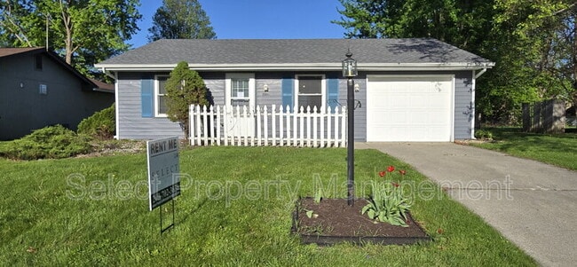 Building Photo - 2801 Sandarac Ln