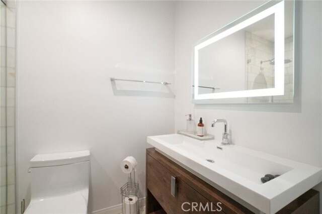 Building Photo - 22041 Costanso St