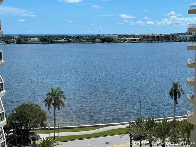 Building Photo - 1617 N Flagler Dr