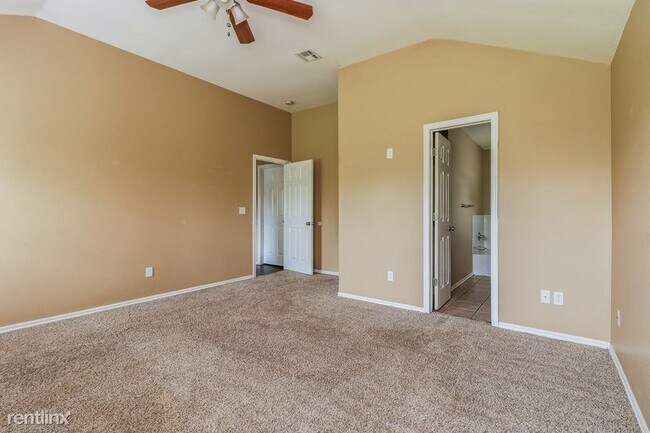 Building Photo - 3 br, 2 bath House - 2725 Tioga Circle
