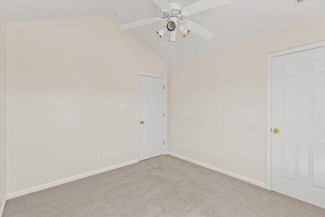 Building Photo - ***Coming Soon!!!***Spacious and Move-In R...