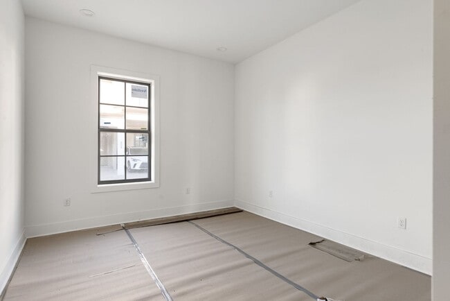 Building Photo - COMING SOON in SUGAR MILL POND!