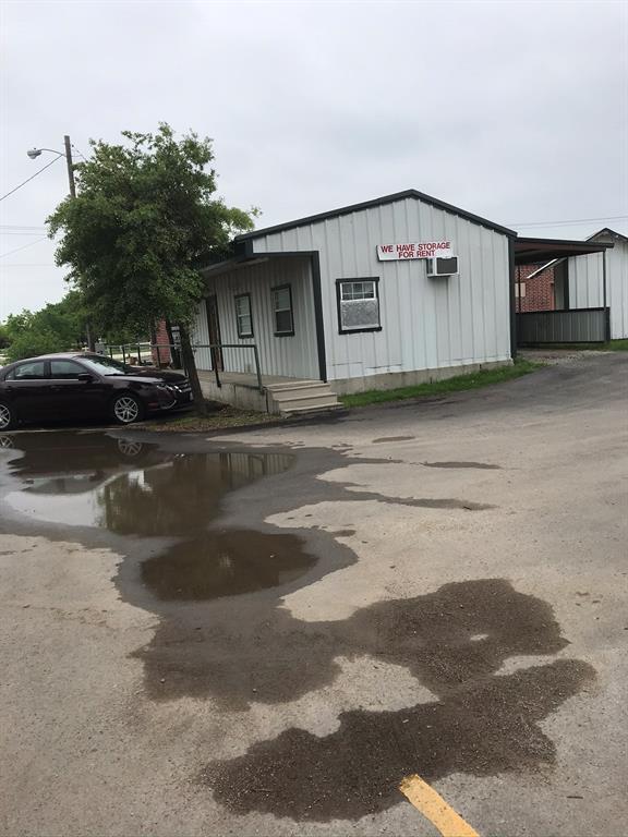 Building Photo - 12465 N Saginaw Blvd