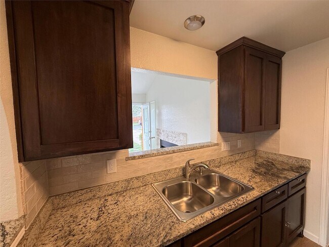 Building Photo - 508 Andover Cove