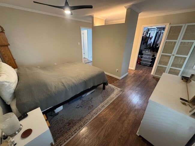 Building Photo - Bright 2BR Townhome with 3 Balconies & Private Patio