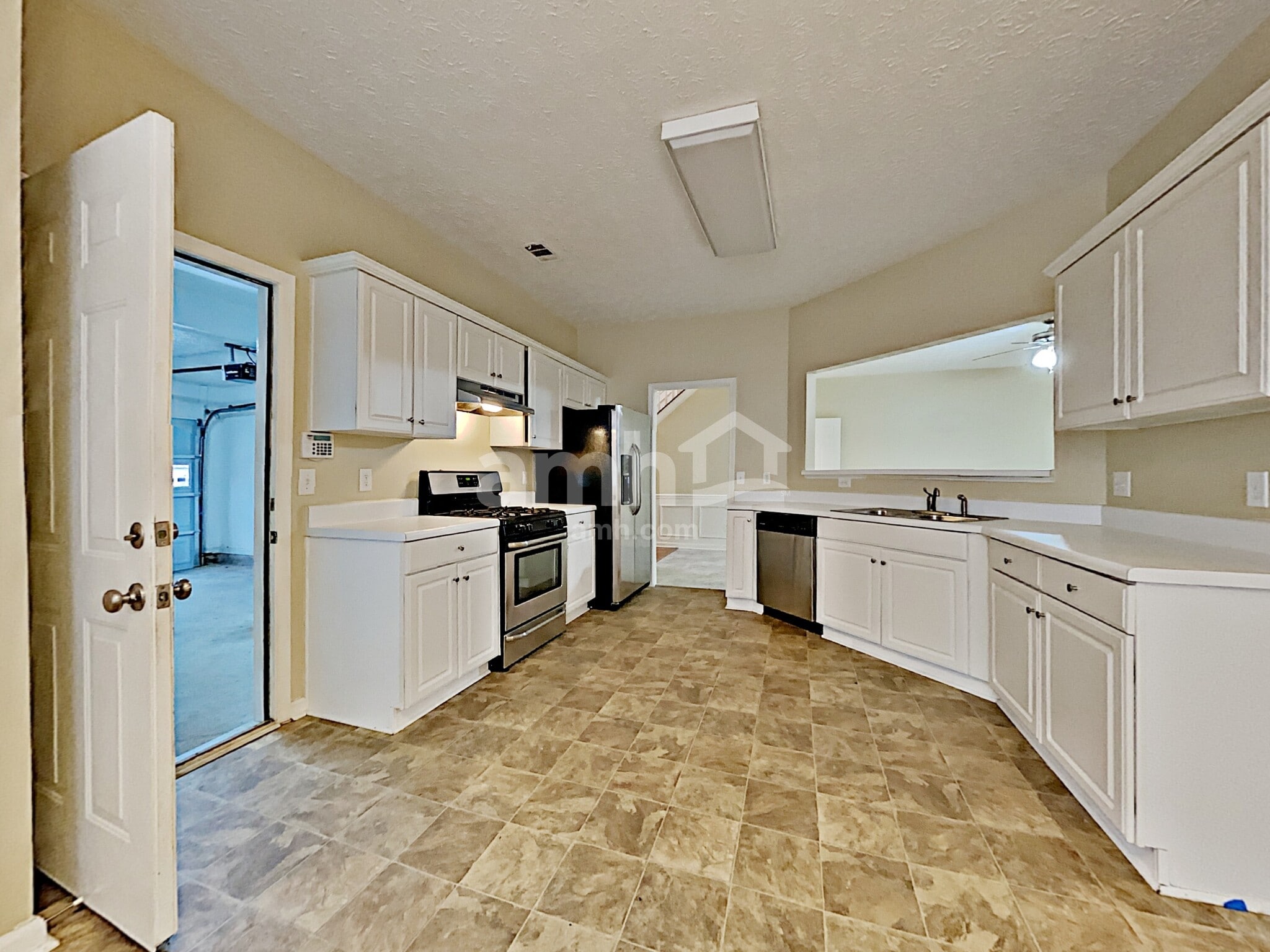 Building Photo - 3151 Serenade Ct