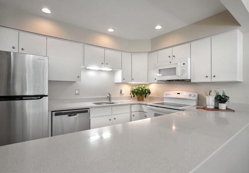 Building Photo - 3705 Tuckers Ln