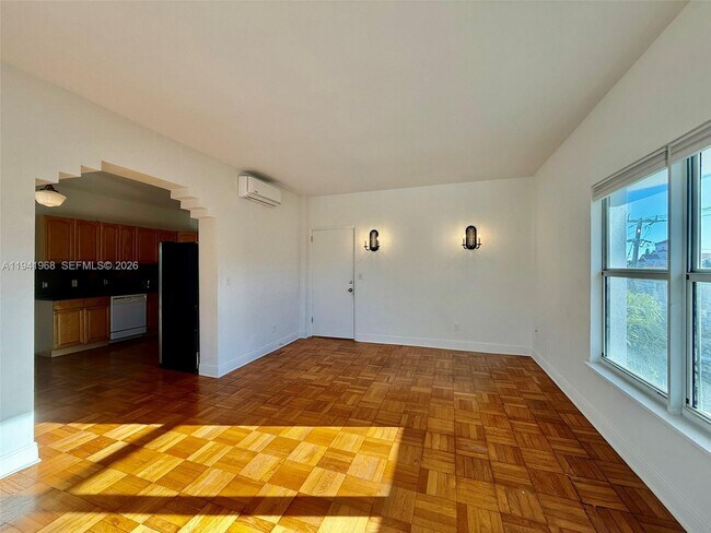 Building Photo - 4035 Meridian Ave