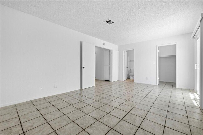 Building Photo - 31601 Avenida Maravilla