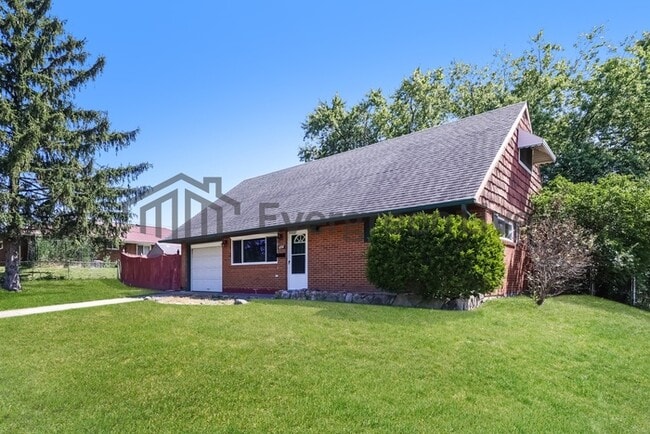 Building Photo - 5992 Rena Pl