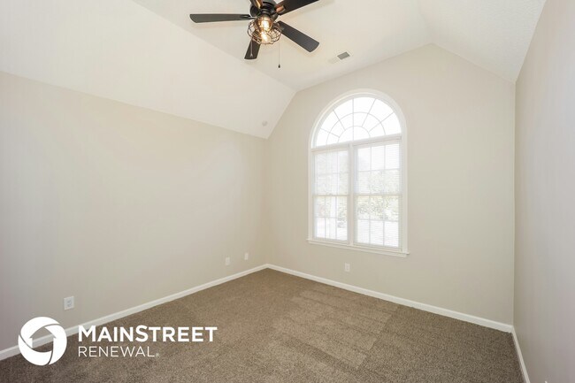 Building Photo - 105 Redspire Ln