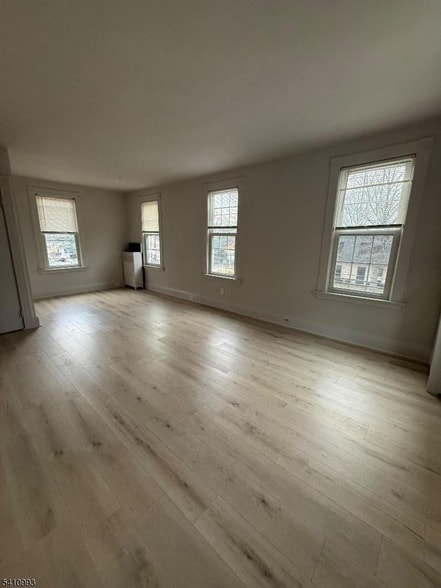 Building Photo - 332 Belleville Ave